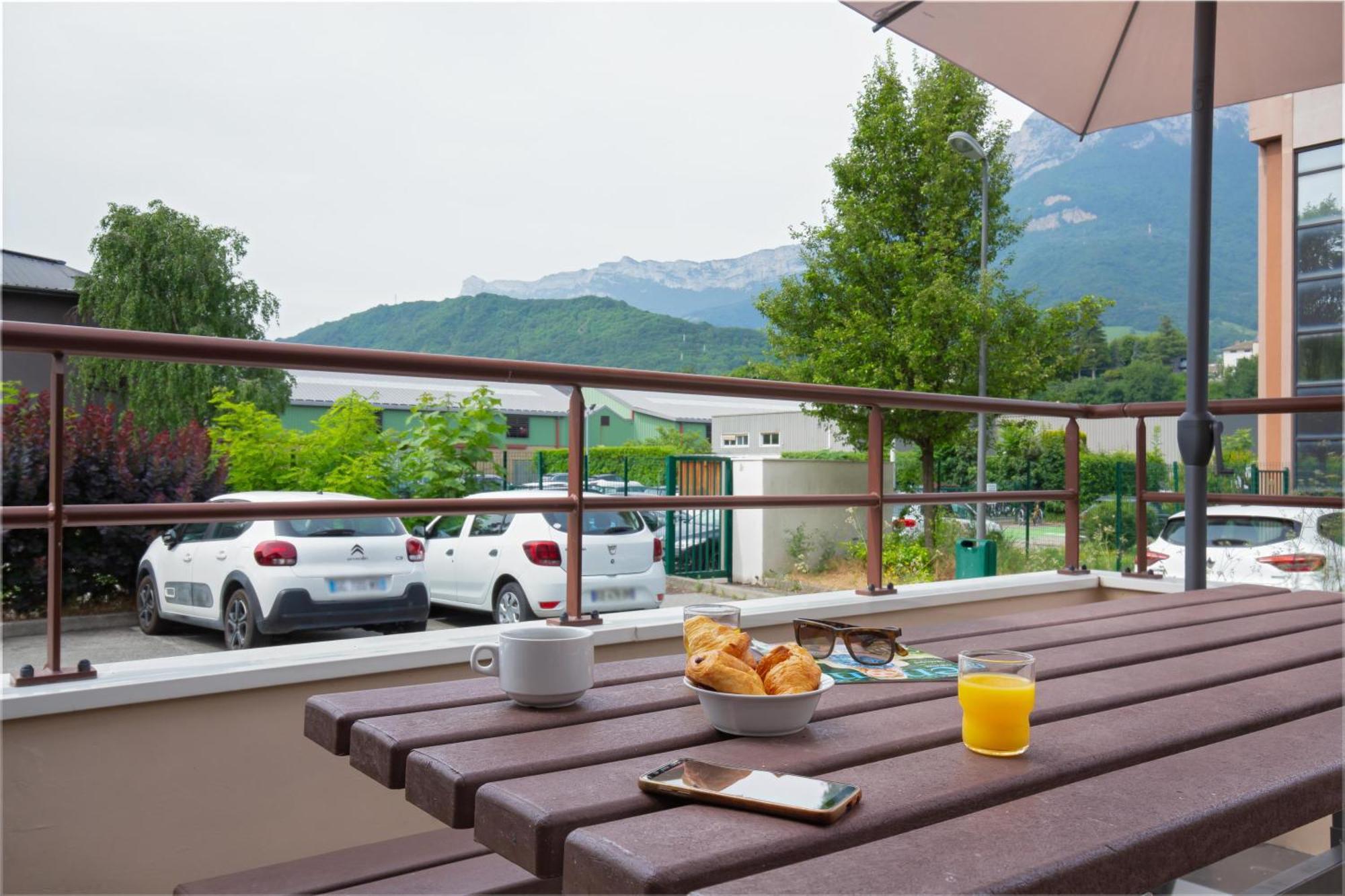 Ibis Budget Grenoble Sud Seyssins Exterior photo
